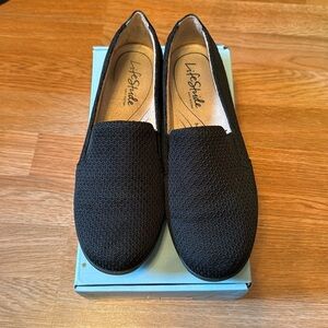 LifeStride Black Flats